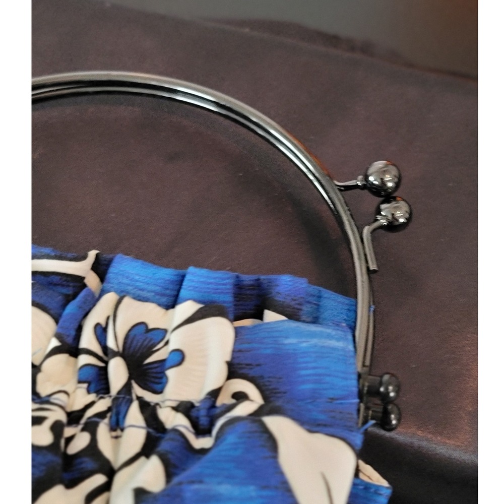 Tropical Blue Hibiscus Floral Kiss Lock Handbag Crossbody Chain Strap Bag - Picture 8 of 10